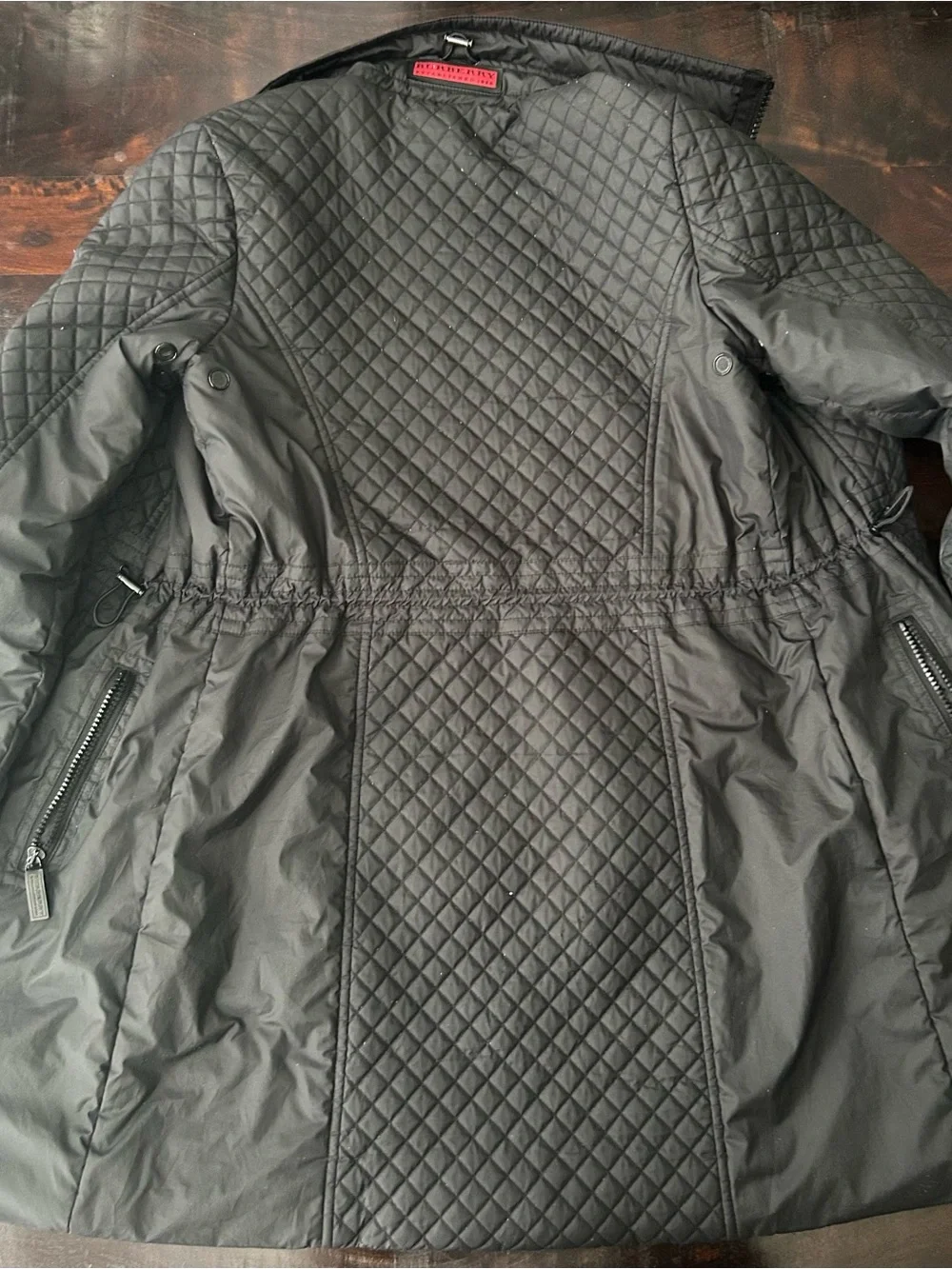 Burberry Quilted Black Trench Coat with Zip Details - Picture 2 of 4